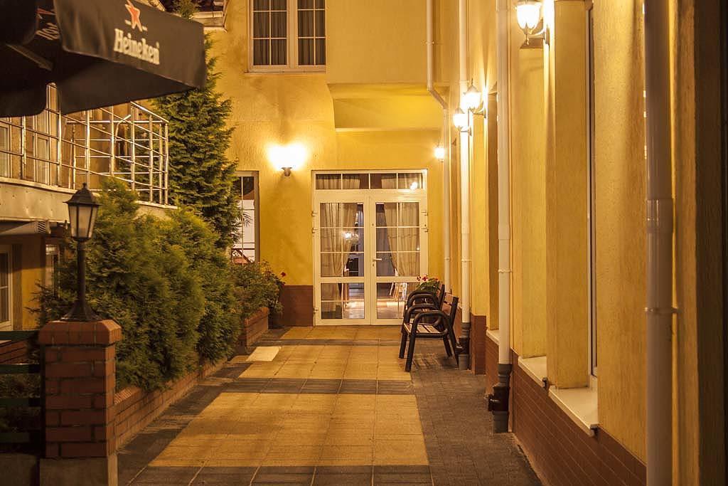 Pensjonat I Klub Jezdziecki Michelin Wloclawek Ngoại thất bức ảnh